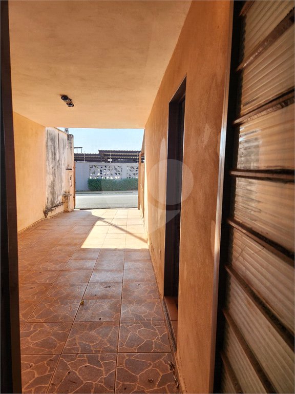 Casa à venda com 2 quartos no Centro, Araraquara, SP
