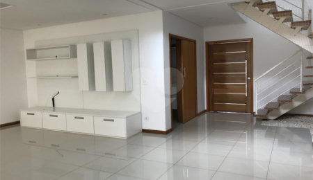 Casa à venda com 4 quartos, sendo 2 suítes,  no condomínio Village Damha II, São Carlos - SP