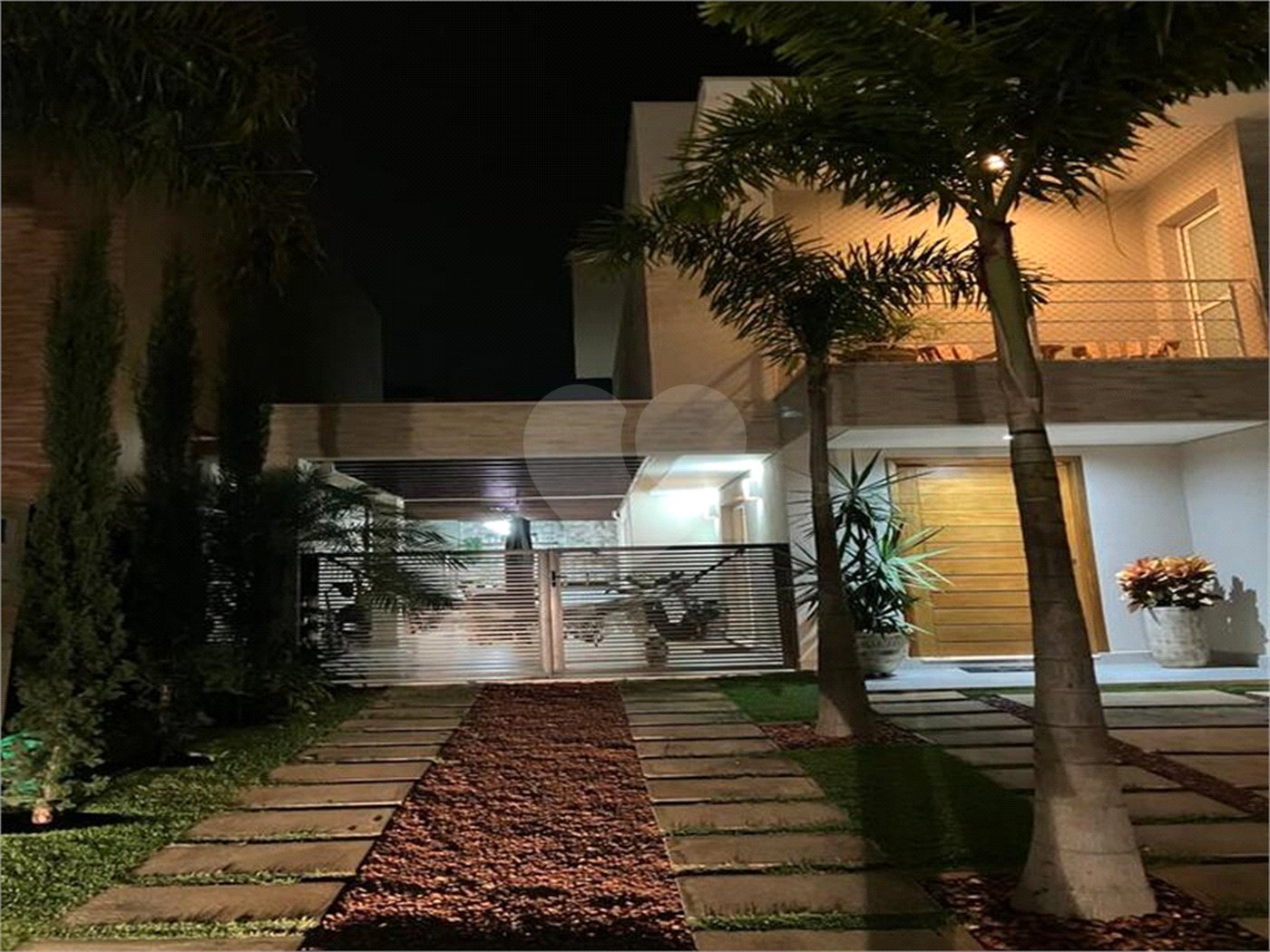 Casa à venda com 3 suítes no condomínio Maison Blanche, Indaiatuba - SP
