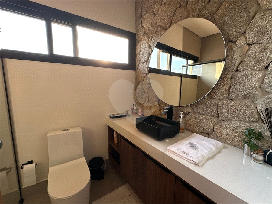 Casa Térrea à venda ou para alugar com 3 suítes em Jardim Leonor, Itatiba, SP