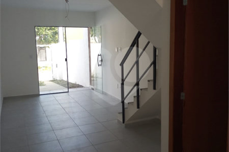 Casa à venda com 2 quartos em Campo Grande, Rio de Janeiro, RJ