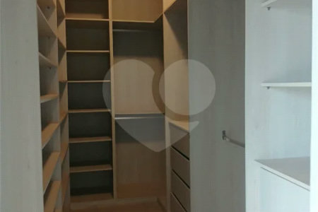 Casa para Locação no Condomínio Recanto dos Paturis em Vinhedo/SP
