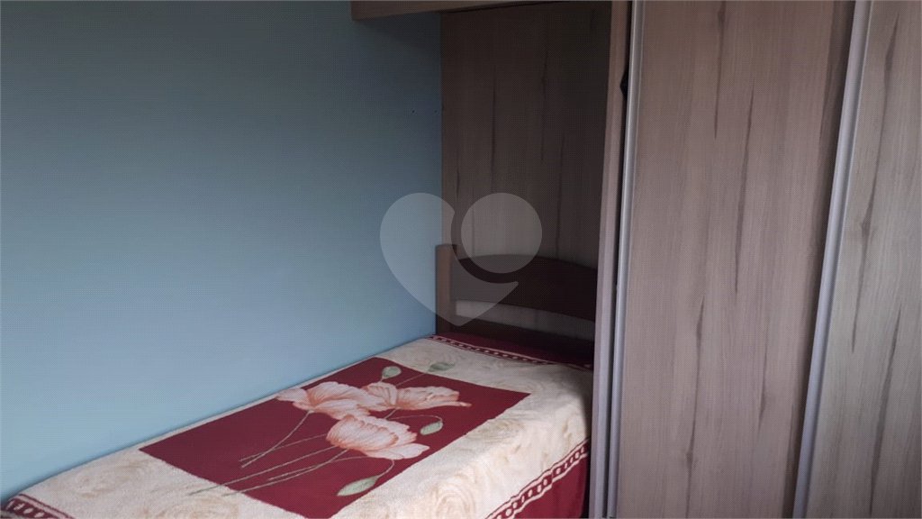 Sobrado à venda com 3 quartos, sendo 1 suíte,  em Vila Caputera, Mogi das Cruzes, SP