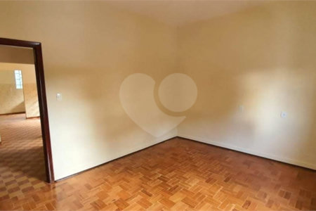 Casa à venda com 2 quartos no Centro, Vinhedo, SP