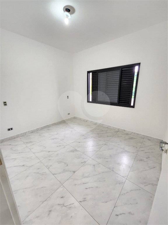 Casa à venda com 3 quartos, sendo 1 suíte, no Centro, Bom Jesus dos Perdões, SP