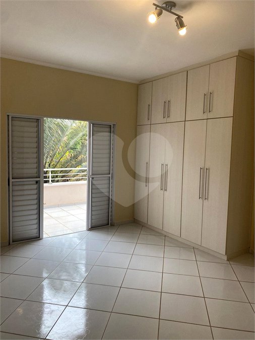 Casa para alugar com 3 quartos, sendo 1 suíte, no condomínio Reserva da Mata, Vinhedo - SP