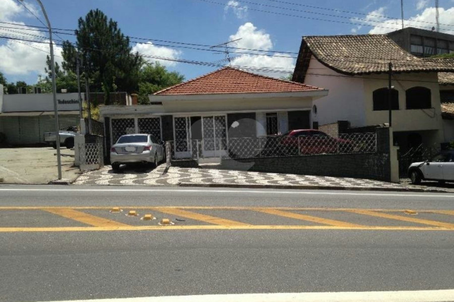Casa Térrea à venda com 3 quartos em Tucuruvi, São Paulo, SP