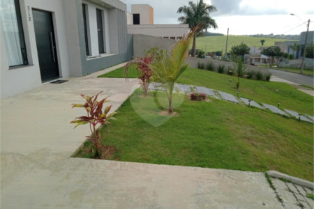 Casa à venda com 3 quartos, sendo 1 suíte, no condomínio Village Ipanema Ii, Araçoiaba da Serra - SP