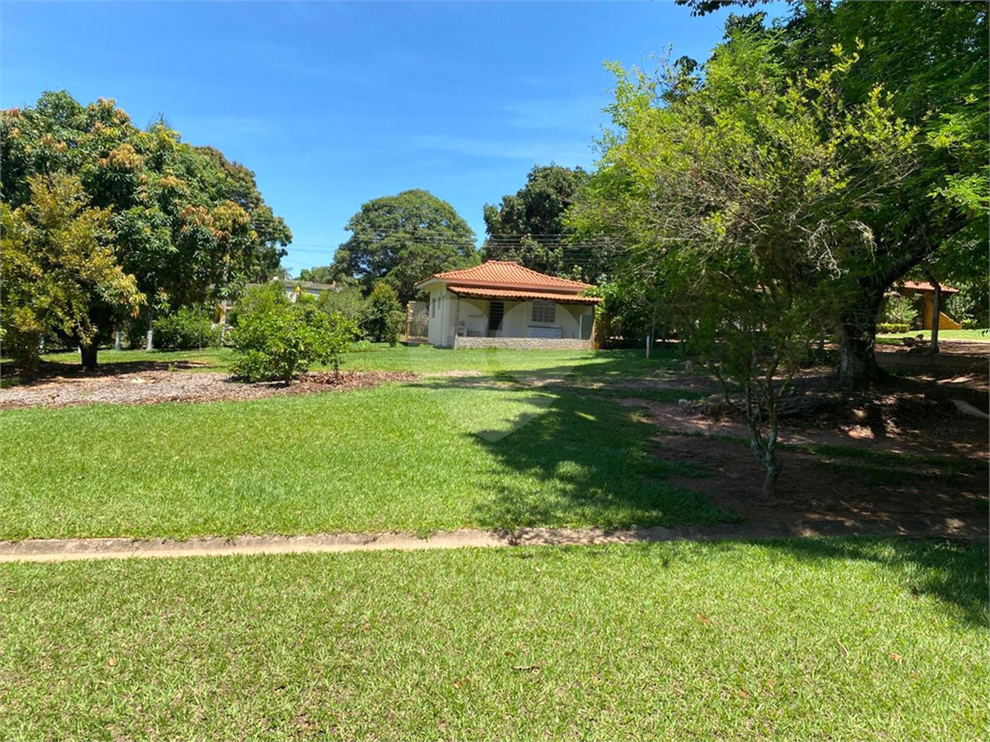 Chácara à venda com 2 quartos em Jardim Residencial Bela Vista, Dois Córregos, SP