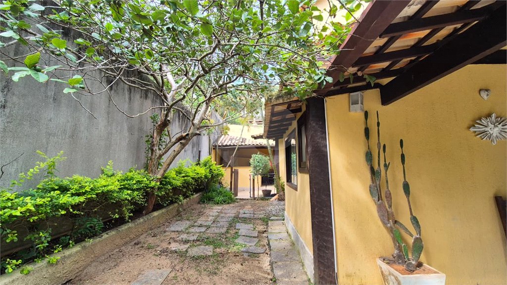 Casa à venda com 5 quartos, sendo 4 suítes,  em Geribá, Armação dos Búzios, RJ