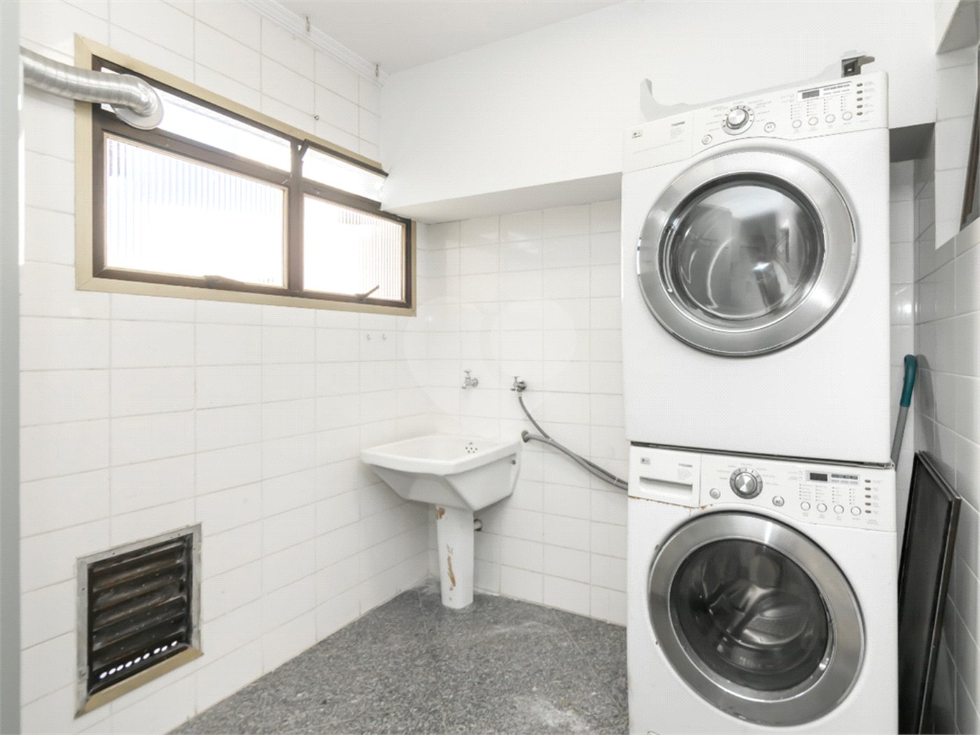 Cobertura à venda com 4 quartos, sendo 2 suítes, em Chácara Santo Antônio (zona Sul), São Paulo, SP