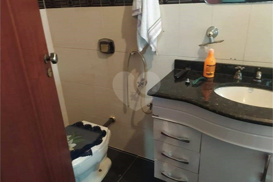 Casa à venda com 4 quartos, sendo 1 suíte, em Jardim Santa Cecília, Guarulhos, SP