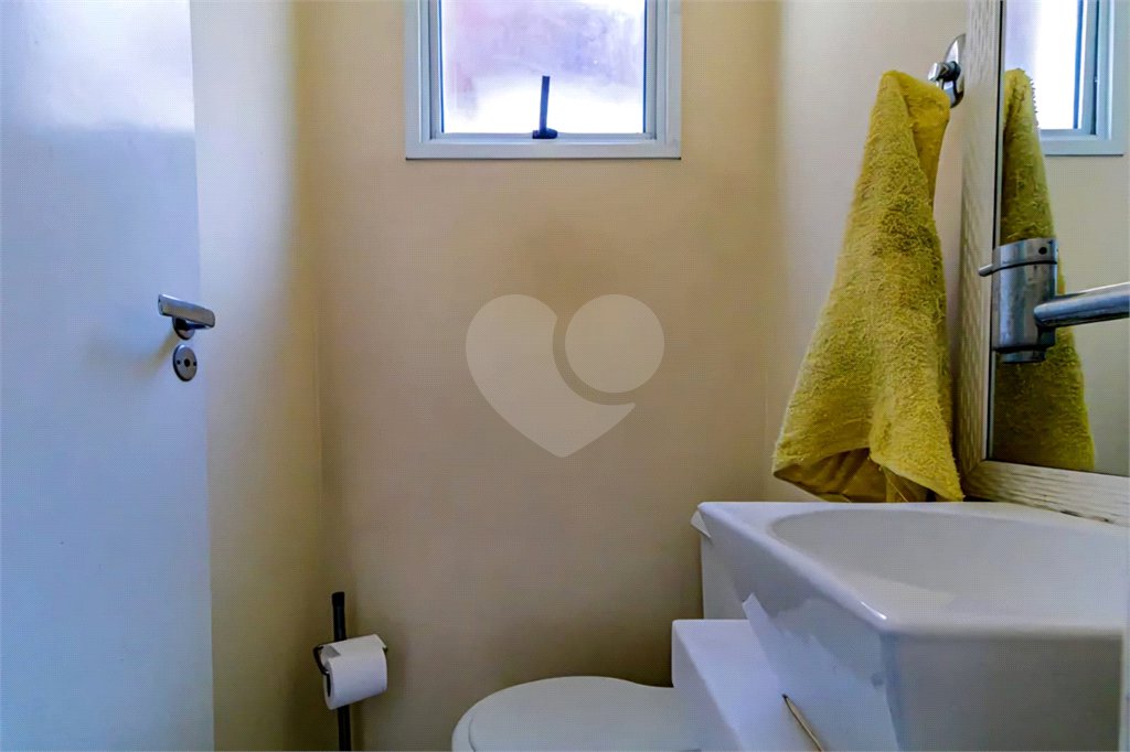 Casa à venda com 3 quartos, sendo 1 suíte,  no condomínio Villa Bella, São Paulo - SP