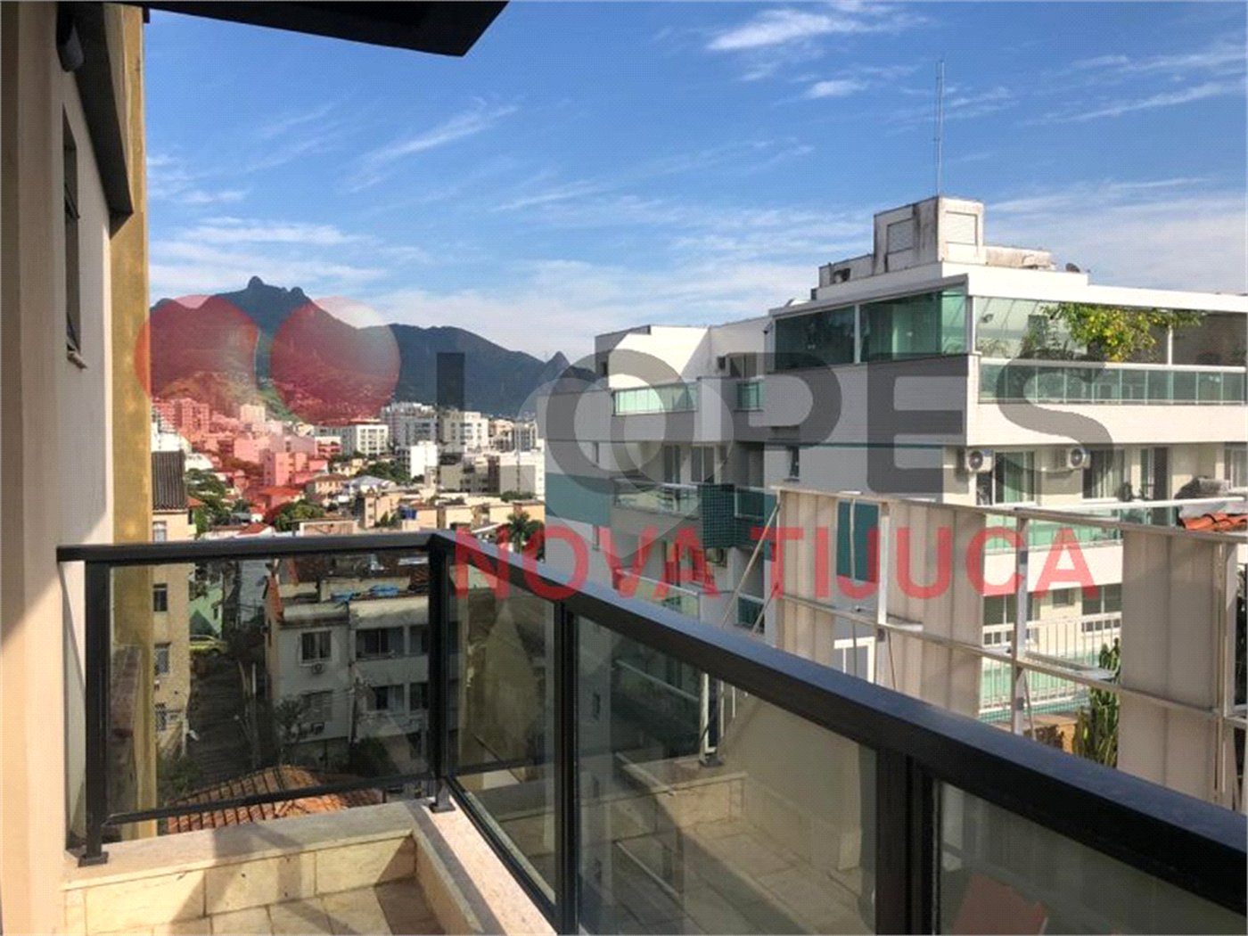 Cobertura à venda com 3 quartos, sendo 2 suítes, em Tijuca, Rio de Janeiro, RJ