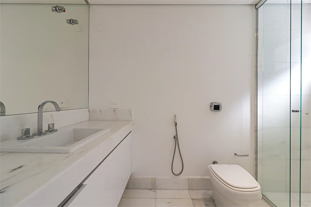 Apartamento à venda com 3 suítes em Cidade Monções, São Paulo, SP