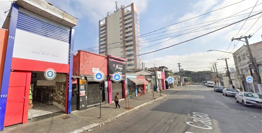 Oportunidade imperdível. Excelente opção de Investimento em Sobrado Comercial a Venda na Lapa. Único na Região.
