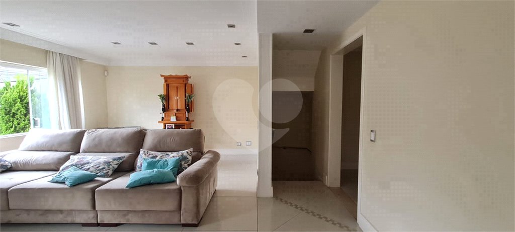 Sobrado à venda com 4 quartos, sendo 1 suíte, em Jabaquara, São Paulo, SP