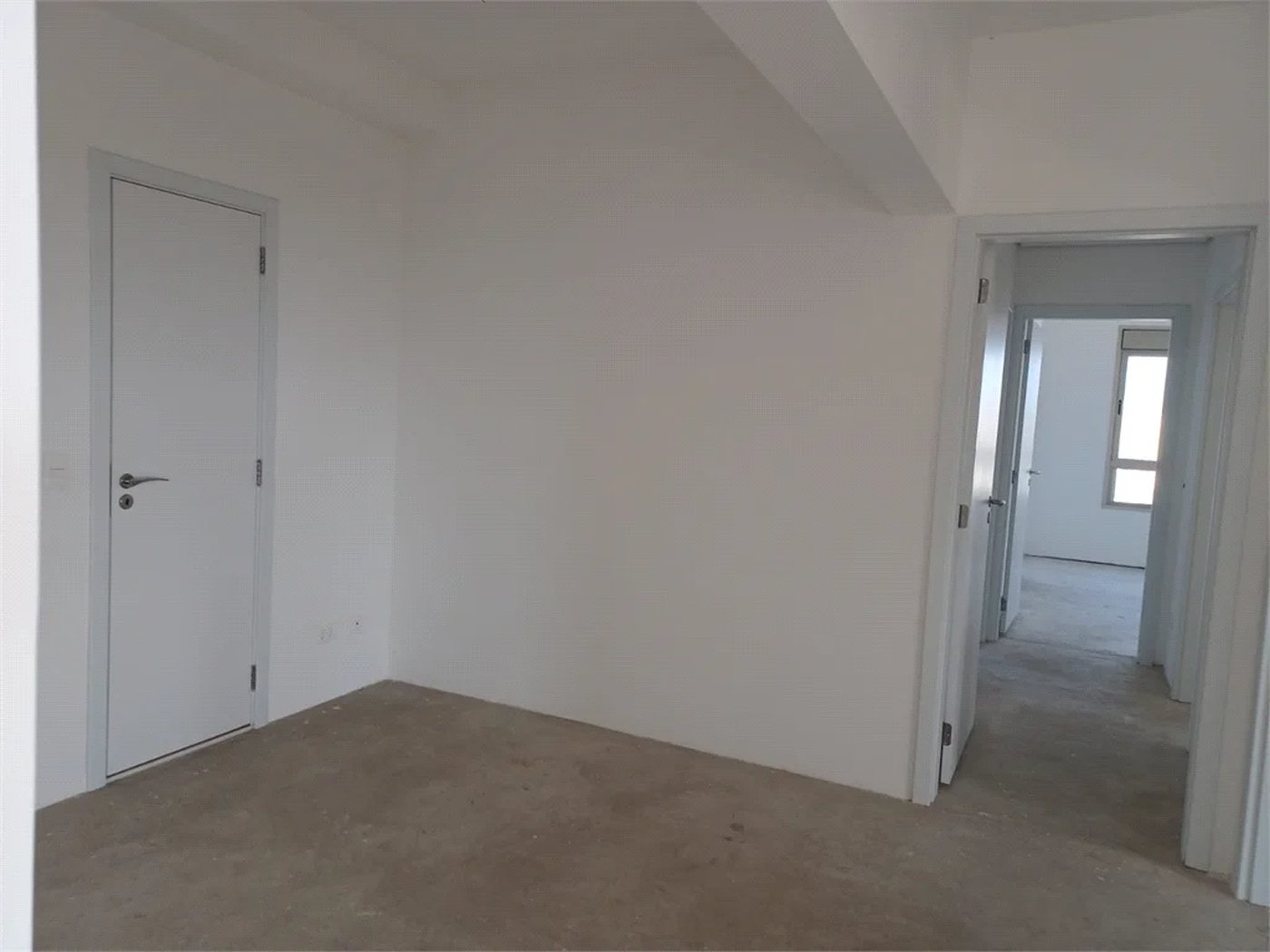 Apartamento à venda com 4 suítes em Real Parque, São Paulo, SP