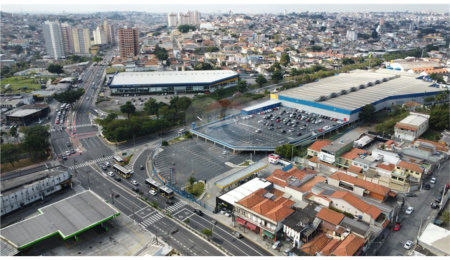 Terreno à venda com 5 suítes em Vila Marieta, São Paulo, SP