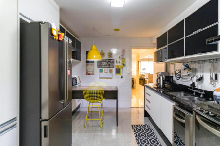 Apartamento à venda com 4 quartos, sendo 3 suítes,  em Paraíso do Morumbi, São Paulo, SP