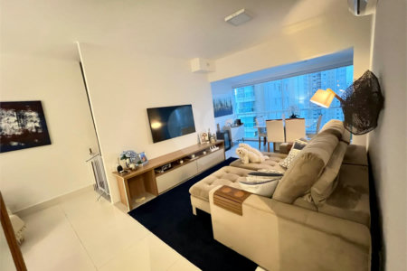 Apartamento à venda com 2 quartos, sendo 1 suíte, em Campo Belo, São Paulo, SP