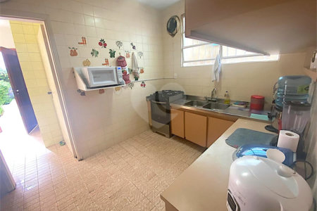 Sobrado à venda com 3 quartos, sendo 1 suíte,  em Chácara Santo Antônio (zona Sul), São Paulo, SP