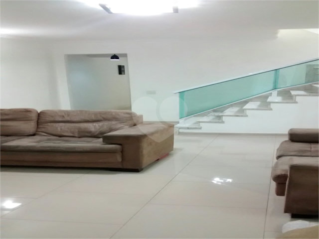 Sobrado à venda com 3 quartos, sendo 1 suíte,  em Água Fria, São Paulo, SP