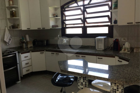 Casa à venda com 4 quartos, sendo 2 suítes, no condomínio Vinhas da Vista Alegre - Lado Sede, Vinhedo - SP