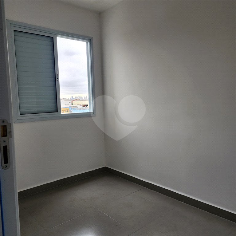 Casa à venda com 2 quartos, sendo 1 suíte, no condomínio Residencial Sanches, São Paulo - SP