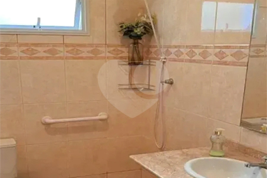 Sobrado à venda com 3 quartos, sendo 1 suíte, em City Recanto Anastácio, São Paulo, SP
