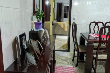 Sobrado à venda com 2 quartos, sendo 1 suíte, em Jardim Vale das Virtudes, São Paulo, SP