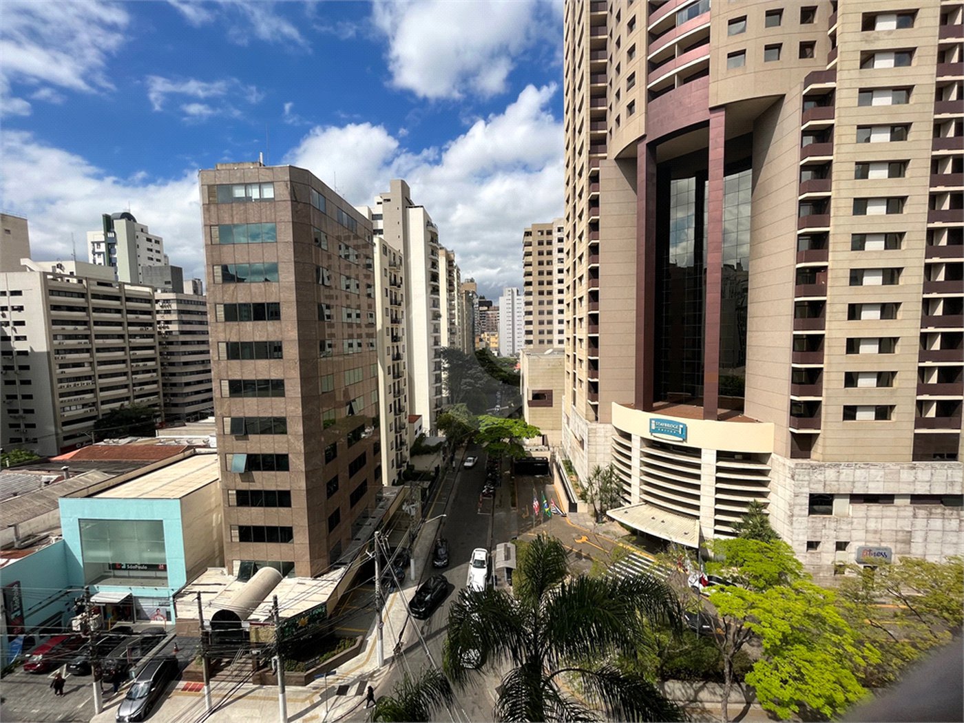 Apartamento à venda ou para alugar com 2 quartos, sendo 1 suíte,  em Itaim Bibi, São Paulo, SP