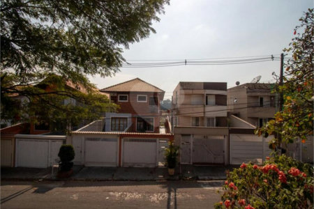 Casa à venda com 3 quartos, sendo 1 suíte, em Jardim Ester, São Paulo, SP