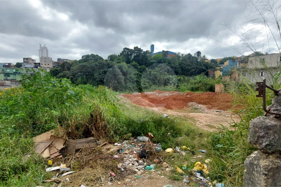 Terreno à venda em Guaianazes, São Paulo, SP