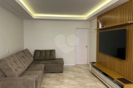 Apartamento à venda com 3 quartos, sendo 1 suíte,  em Vila Suissa, Mogi das Cruzes, SP