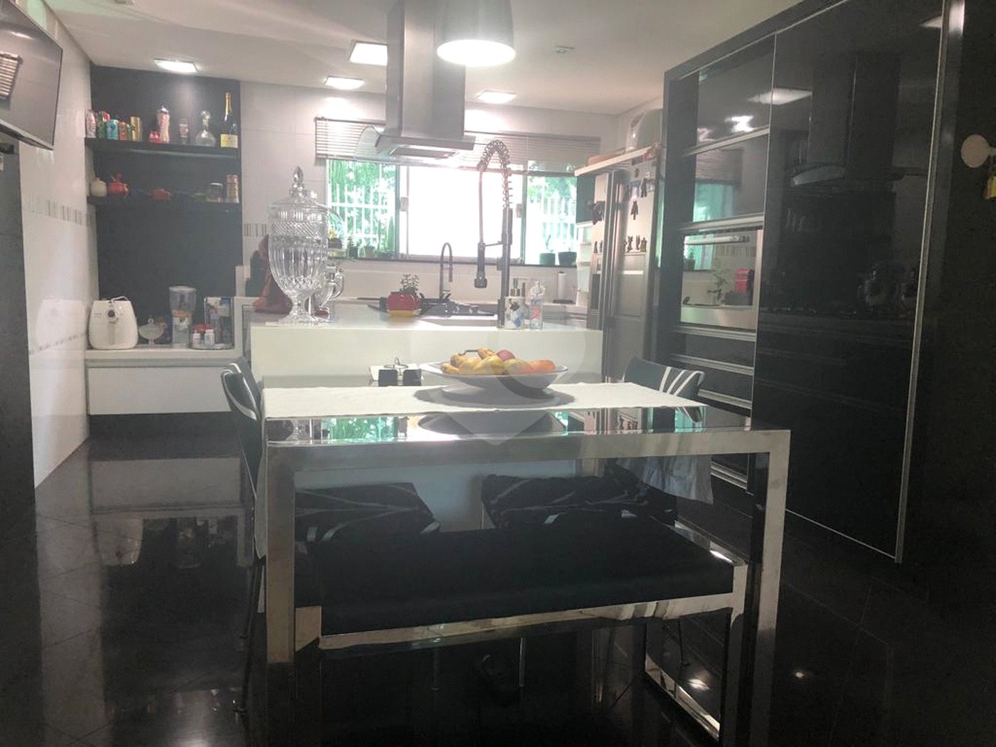 Sobrado à venda com 4 quartos, sendo 2 suítes, em Palmas do Tremembé, São Paulo, SP