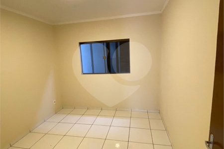 Casa para alugar com 3 quartos, sendo 1 suíte, em Parque das Aroeiras, Ponta Porã, MS