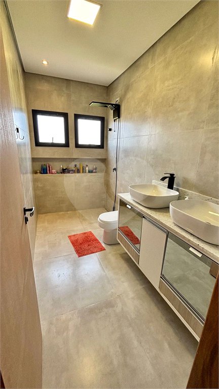 Casa à venda com 4 suítes no condomínio Village Ipanema 1, Araçoiaba da Serra - SP