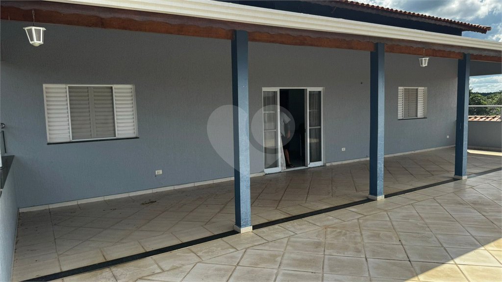 Casa à venda com 8 quartos, sendo 3 suítes,  no condomínio Terras de Santa Rosa, Salto - SP