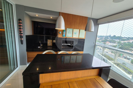 Apartamento à venda com 3 suítes em Campo Belo, São Paulo, SP