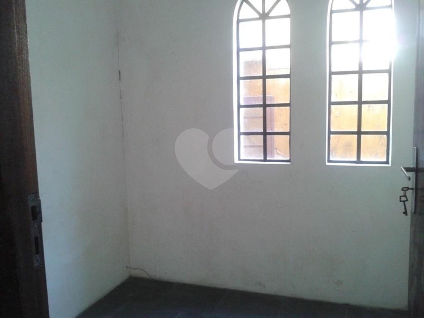Sobrado à venda ou para alugar com 3 quartos, sendo 1 suíte,  em Horto, São Paulo, SP