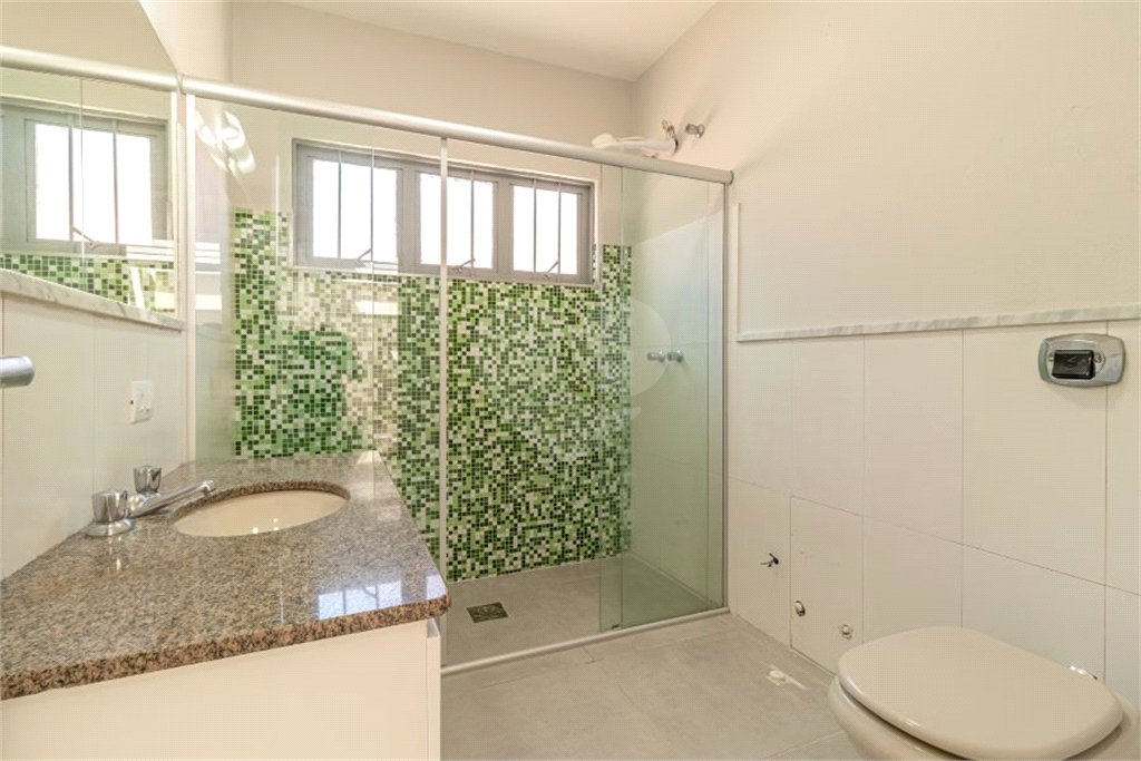 Casa à venda ou para alugar com 3 quartos, sendo 1 suíte, no condomínio Portal de Itu I, Itu - SP
