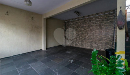 Casa à venda com 3 quartos em Jardim Monte Azul, São Paulo, SP