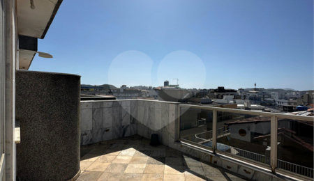 Cobertura à venda com 4 quartos, sendo 2 suítes,  em Braga, Cabo Frio, RJ