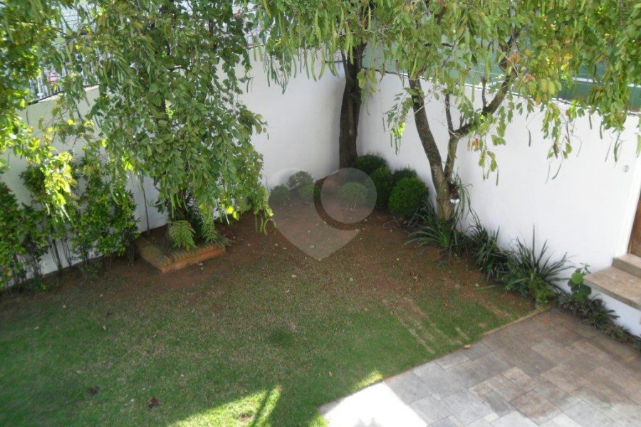 Sobrado à venda com 4 suítes em Jardim São Bento, São Paulo, SP