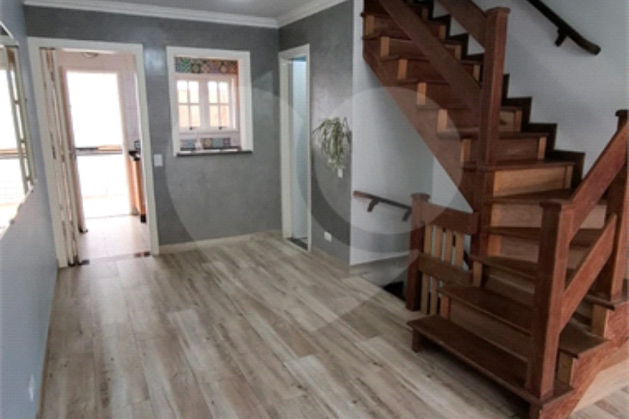 Casa à venda com 2 suítes no condomínio Village Palmas, São Paulo - SP