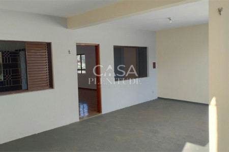 Casa à venda com 4 quartos, sendo 1 suíte, em Jardim Itanguá, Sorocaba, SP
