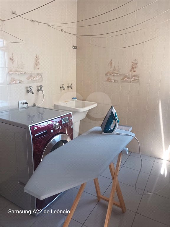 Sobrado à venda com 4 quartos, sendo 1 suíte, em Tremembé, São Paulo, SP
