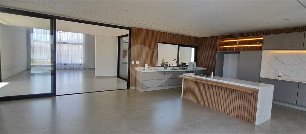 Casa à venda com 4 suítes no condomínio Campos de Santo Antonio II, Itu - SP