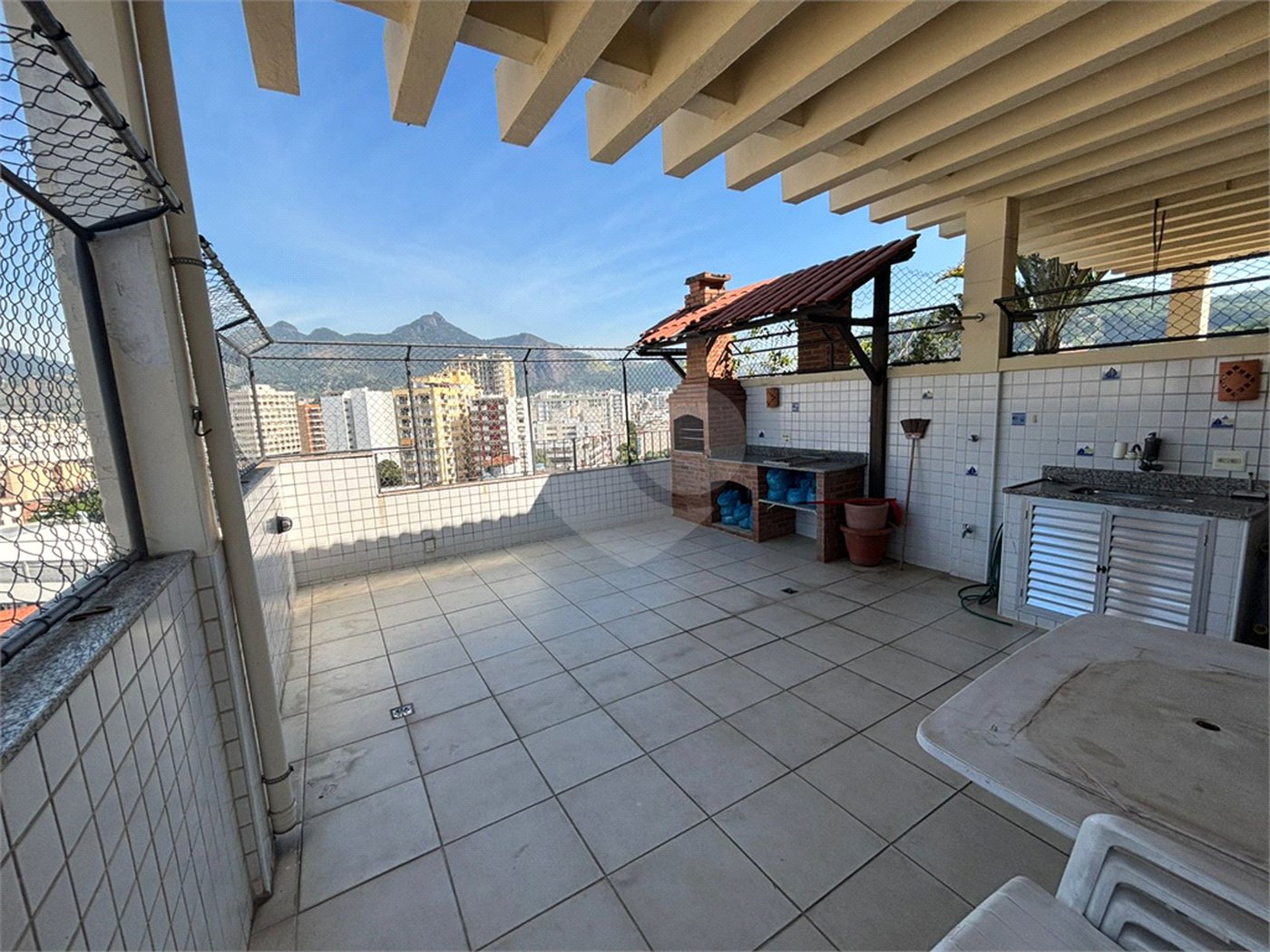 Cobertura à venda com 4 quartos, sendo 1 suíte, em Vila Isabel, Rio de Janeiro, RJ